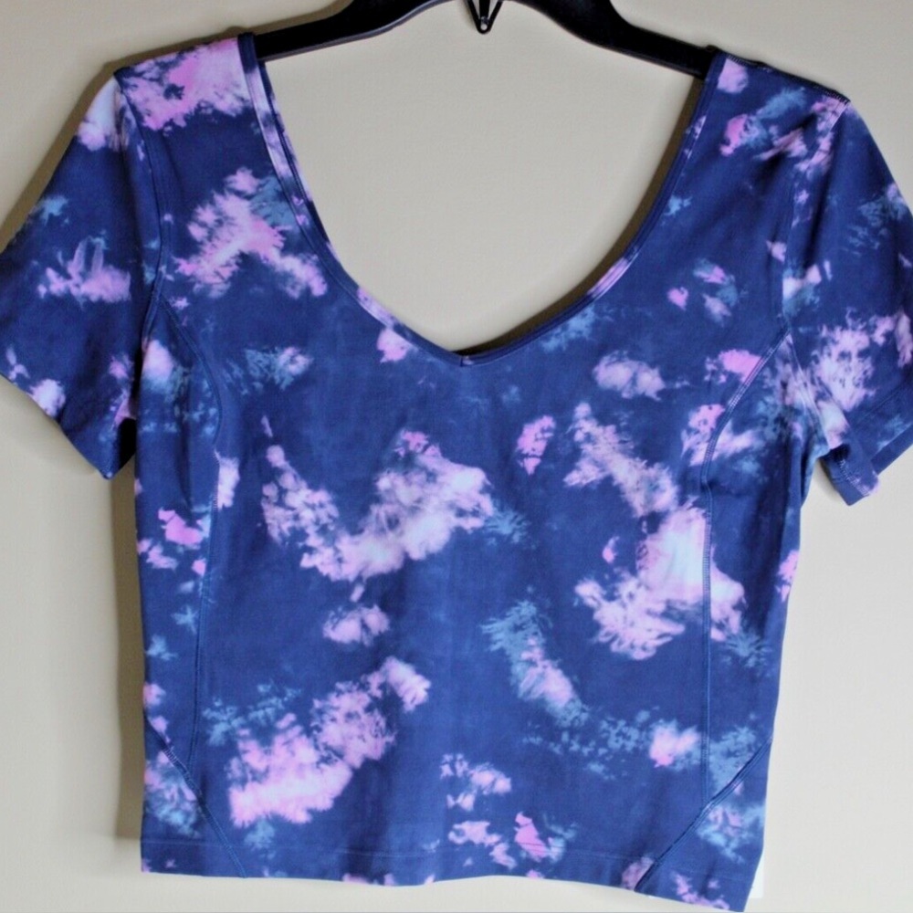 LULULEMON Tie-Dye Align Tee - Blue/Pink- Size 6 *NEW* ⭐️SALE 2/$40